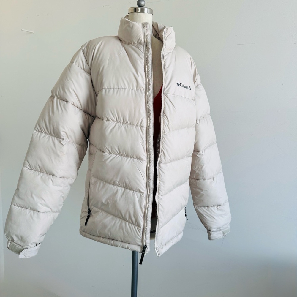 Tags attatched Columbia offwhitepuffer